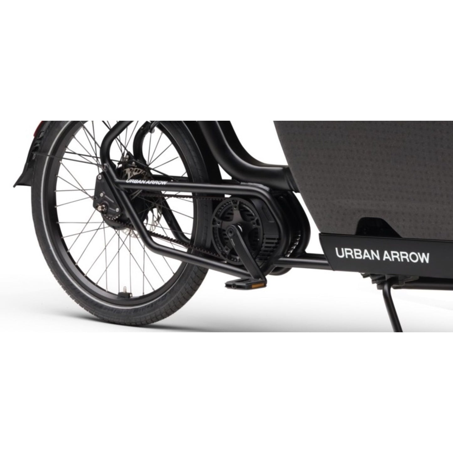 Elektrische bakfiets 2 wielen Urban Arrow FamilyNext Advanced in stadsomgeving